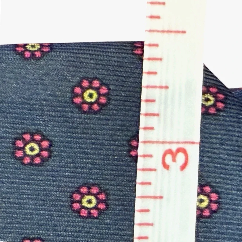 Liberty‎ of London Men's Necktie 100% Silk Blue Pink Floral Made in USA - Picture 5 of 5